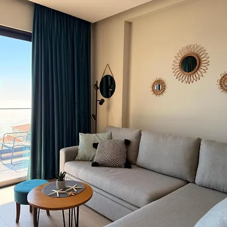 Elena Sea View Apartment
